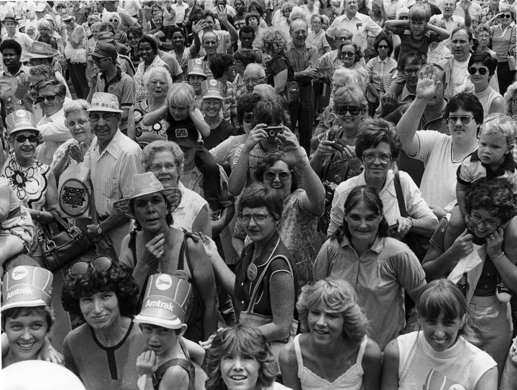 Amtrak passenger-15 1981.jpg
